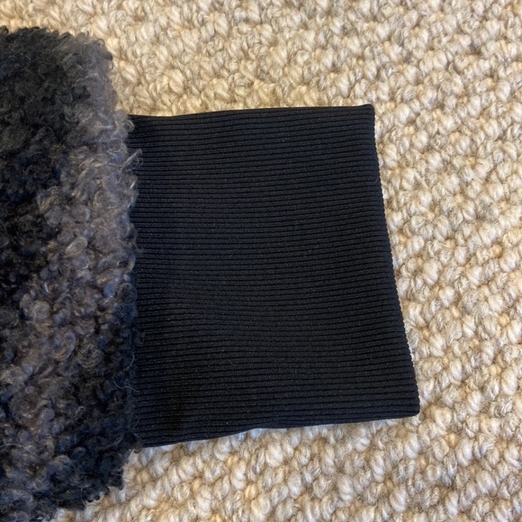 ❌SOLD❌ Varley Napoli fleece zebra print jacket - Picture 12 of 15